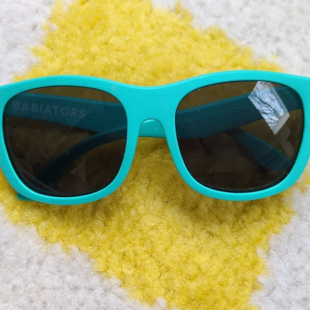Vibrant Teal Sunglasses